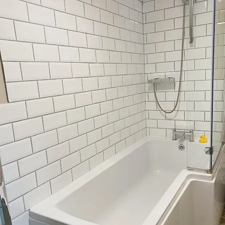 בית נופש Lakeland Cottage, Bowness, Parking באונס-און-ווינדרמיר
