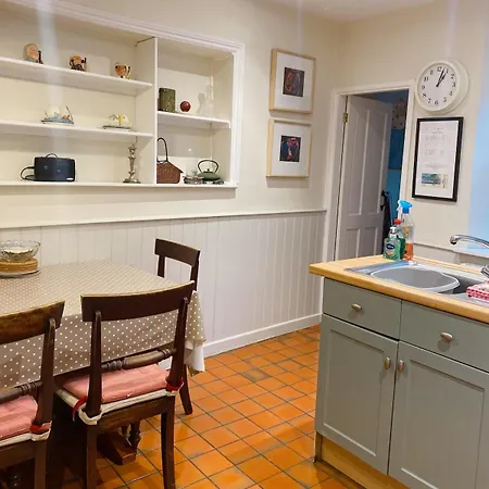 Lakeland Cottage, Bowness, Parking באונס-און-ווינדרמיר
