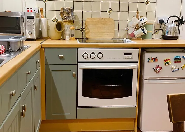 Lakeland Cottage, Bowness, Parking